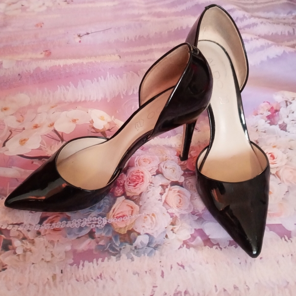 Shoes - Picture 3 of 4